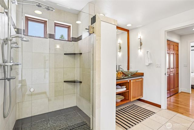 424 35th Avenue S, Seattle, WA 98144