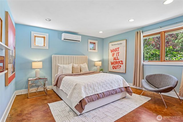 424 35th Avenue S, Seattle, WA 98144