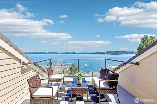 424 35th Avenue S, Seattle, WA 98144