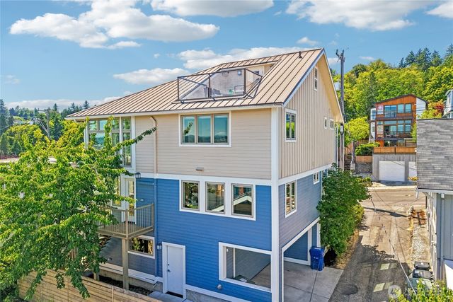 424 35th Avenue S, Seattle, WA 98144