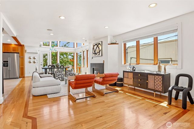 424 35th Avenue S, Seattle, WA 98144