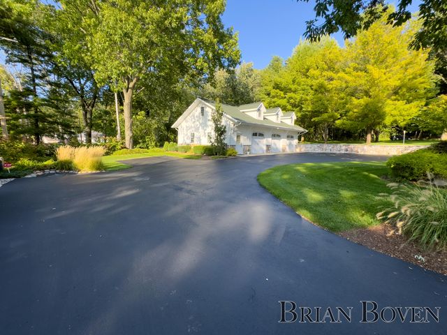 2625 Elmwood Drive, Pierson, MI 49339