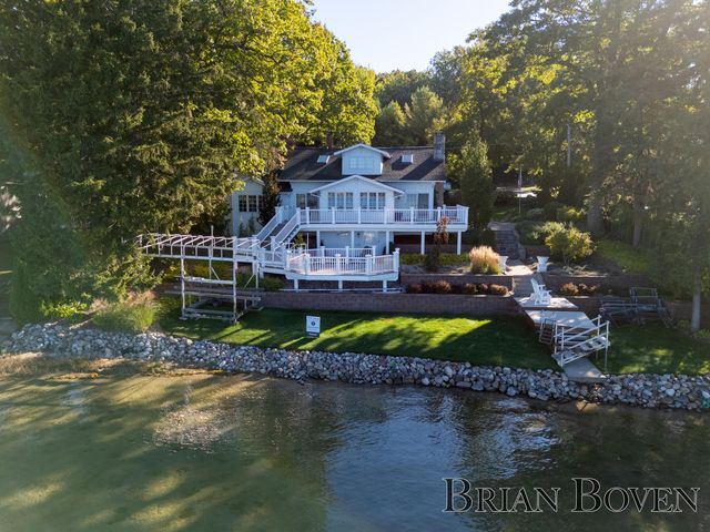 2625 Elmwood Drive, Pierson, MI 49339