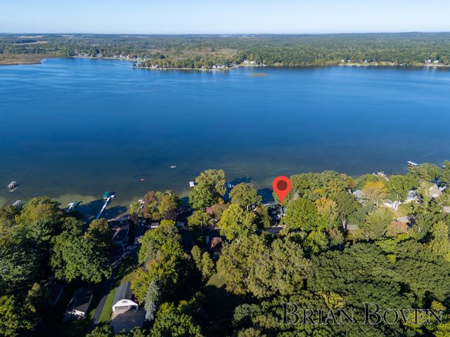 2625 Elmwood Drive, Pierson, MI 49339