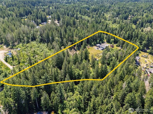 200 Peter Hagen Road NW, Seabeck, WA 98380