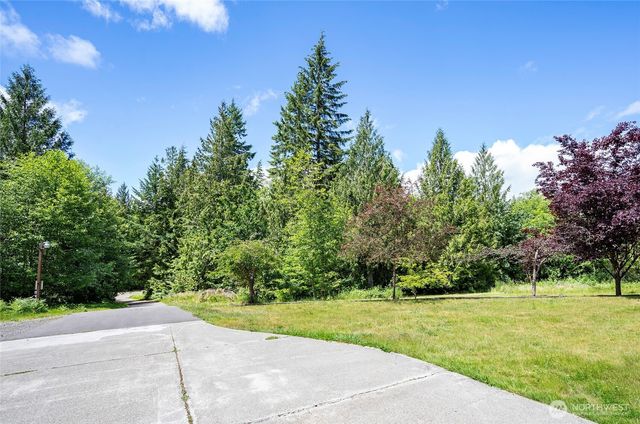 200 Peter Hagen Road NW, Seabeck, WA 98380