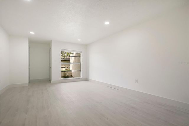 2861 WILLOW RUN, Orlando, FL 32808