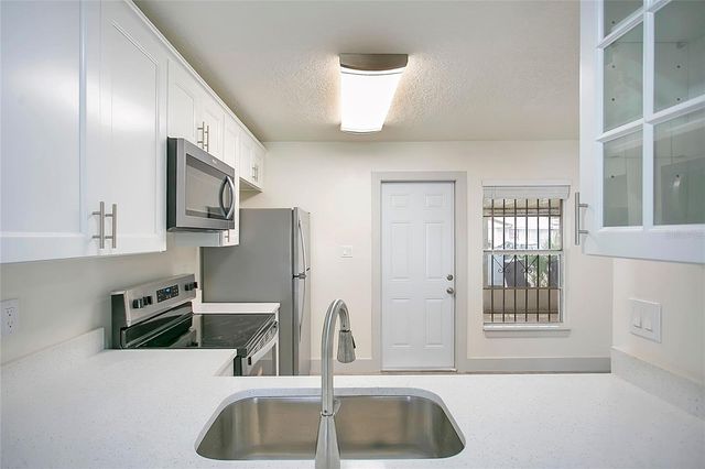 2861 WILLOW RUN, Orlando, FL 32808