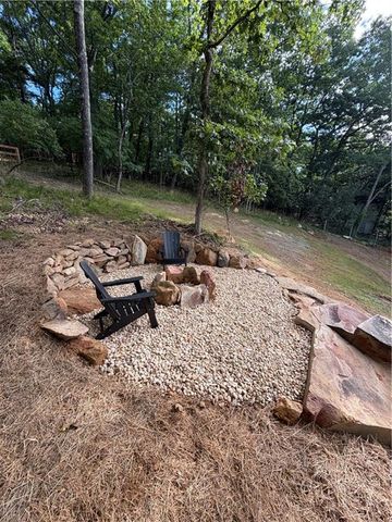 218 Chickasaw Drive, Waleska, GA 30183