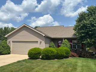 1501 Maximilian Drive, Chesterton, IN 46304