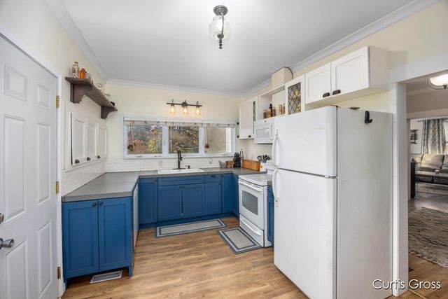 320 Pine Street NE, Cedar Springs, MI 49319