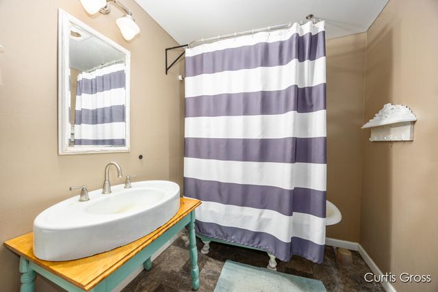 320 Pine Street NE, Cedar Springs, MI 49319