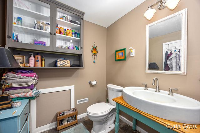 320 Pine Street NE, Cedar Springs, MI 49319