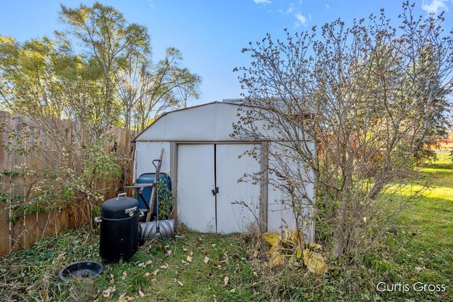 320 Pine Street NE, Cedar Springs, MI 49319