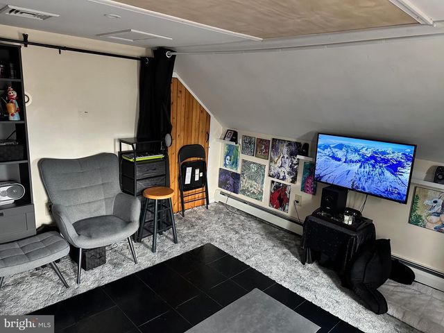 152 N MAIN ST, Chalfont, PA 18914