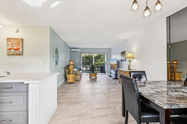 2131 NE 42nd Court 106E, Lighthouse Point, FL 33064