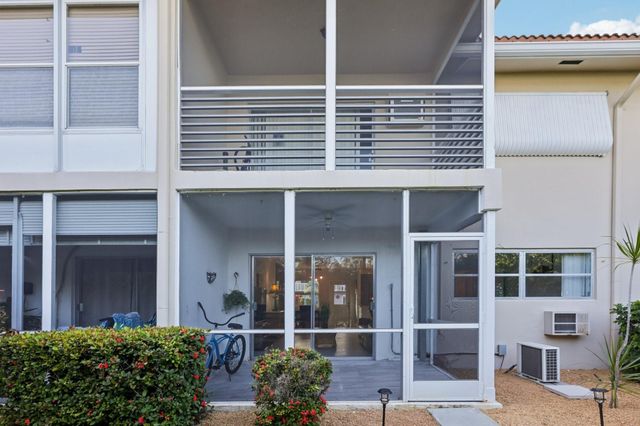 2131 NE 42nd Court 106E, Lighthouse Point, FL 33064