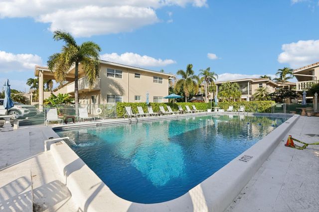 2131 NE 42nd Court 106E, Lighthouse Point, FL 33064