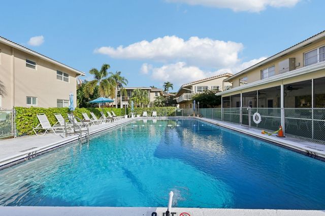 2131 NE 42nd Court 106E, Lighthouse Point, FL 33064