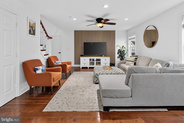 20 VACCARO RD, Lawrenceville, NJ 08648