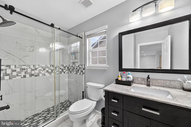 20 VACCARO RD, Lawrenceville, NJ 08648