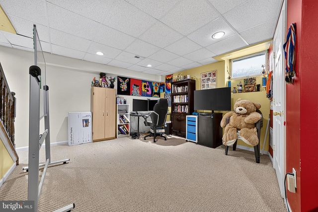 20 VACCARO RD, Lawrenceville, NJ 08648