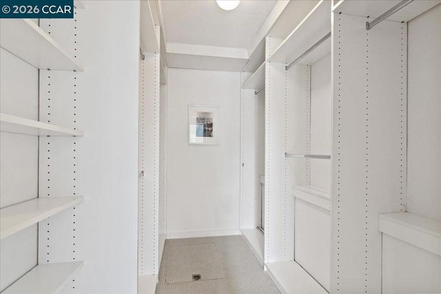 1076 N Thompson Rd, Lafayette, CA 94549