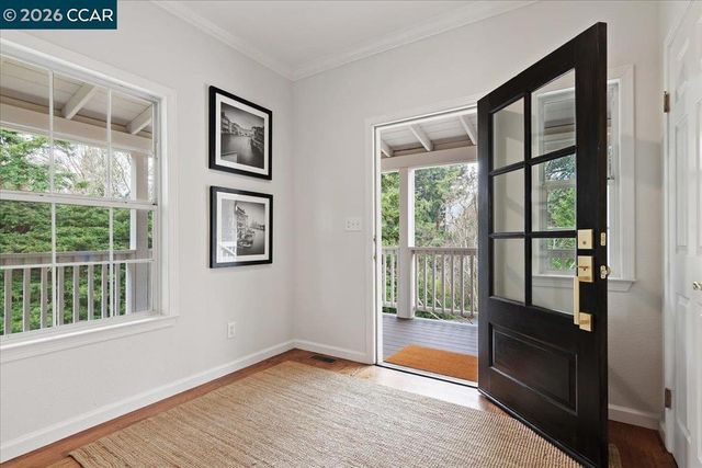 1076 N Thompson Rd, Lafayette, CA 94549