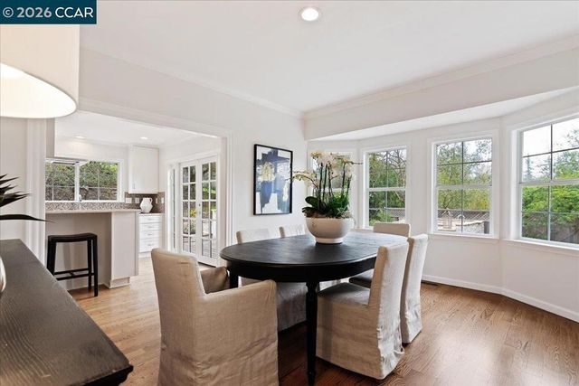 1076 N Thompson Rd, Lafayette, CA 94549