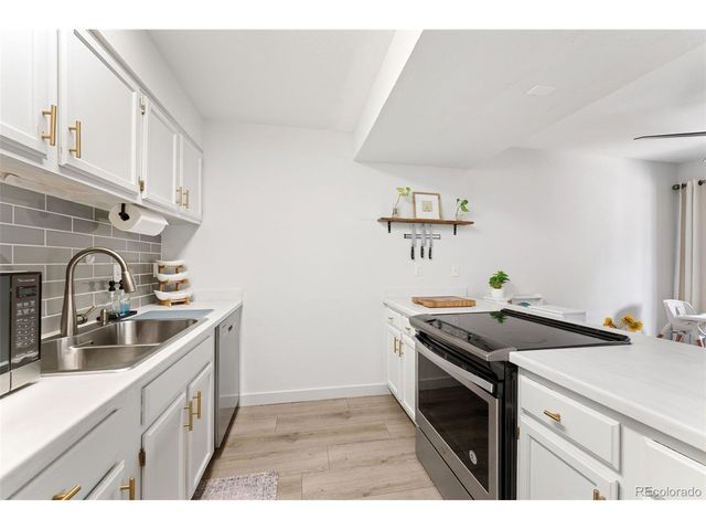 12360 W Nevada Pl 104, Lakewood, CO 80228