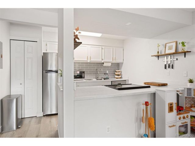12360 W Nevada Pl 104, Lakewood, CO 80228