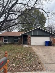 151 W Kent Street, Broken Arrow, OK 74012