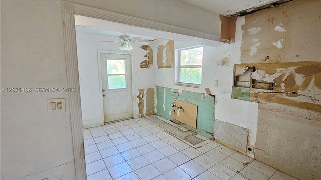 214 SW 2nd Pl, Dania Beach, FL 33004