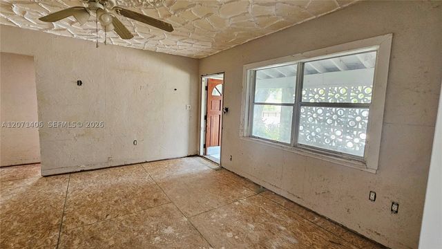 214 SW 2nd Pl, Dania Beach, FL 33004