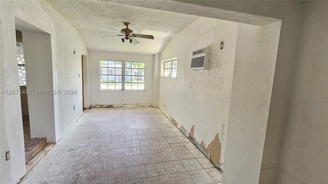 214 SW 2nd Pl, Dania Beach, FL 33004