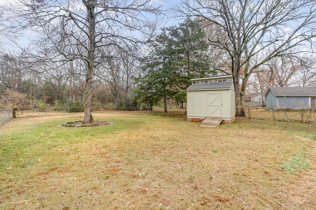 110 Edison Cir, Smyrna, TN 37167