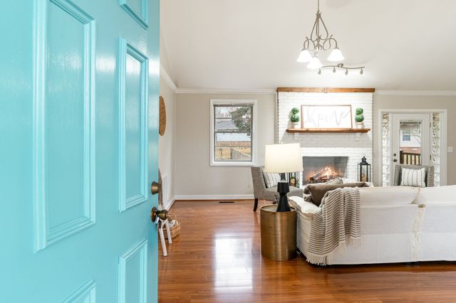 110 Edison Cir, Smyrna, TN 37167