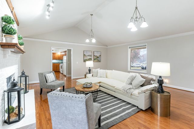 110 Edison Cir, Smyrna, TN 37167