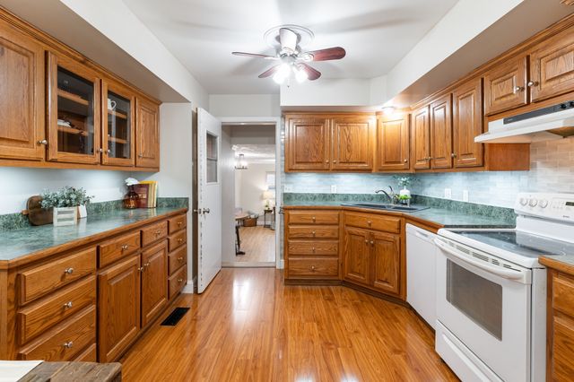 110 Edison Cir, Smyrna, TN 37167