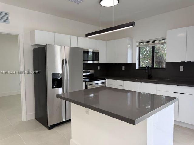 1440 NW 61st St 1, Miami, FL 33142