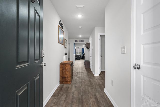 5585 Lancelot Tr, Milton, FL 32583