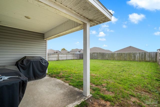 5585 Lancelot Tr, Milton, FL 32583