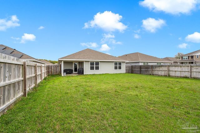 5585 Lancelot Tr, Milton, FL 32583