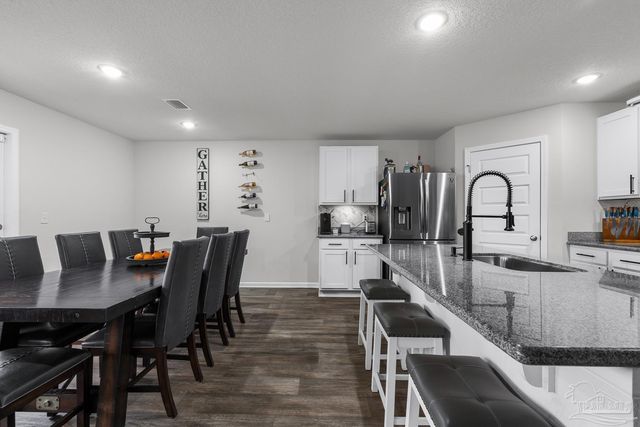 5585 Lancelot Tr, Milton, FL 32583