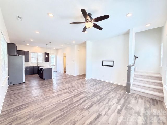 9431 Ainslie Downs Street, Charlotte, NC 28273