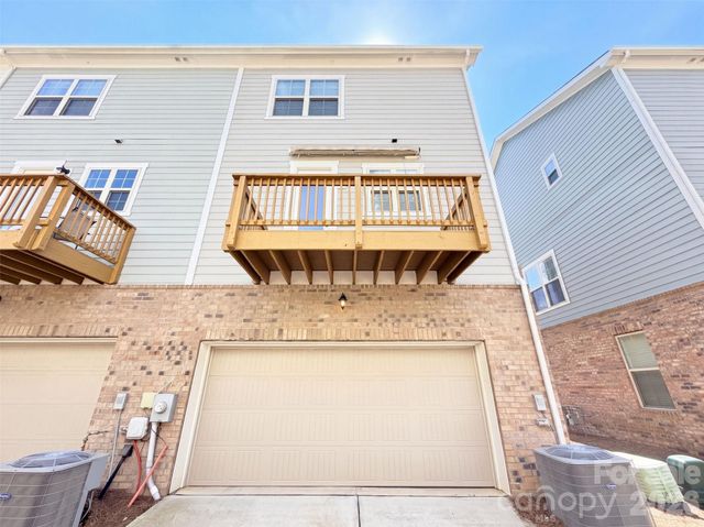 9431 Ainslie Downs Street, Charlotte, NC 28273