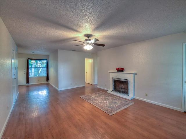 601 Algerita DR B, Georgetown, TX 78628