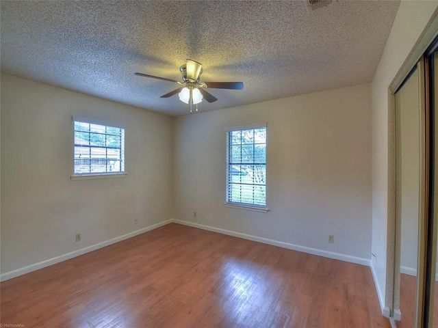 601 Algerita DR B, Georgetown, TX 78628