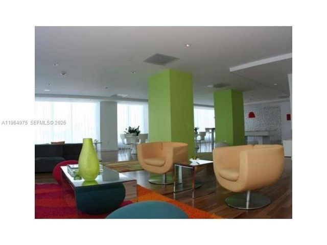 133 NE 2 AV 3117, Miami, FL 33132