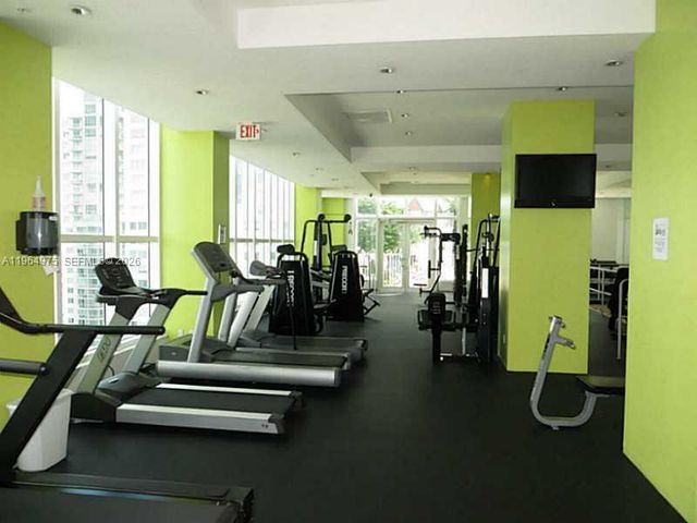 133 NE 2 AV 3117, Miami, FL 33132